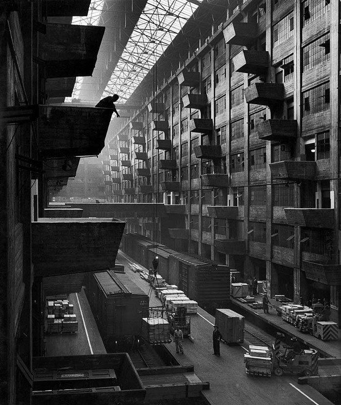 The Brooklyn Army Terminal in wartime